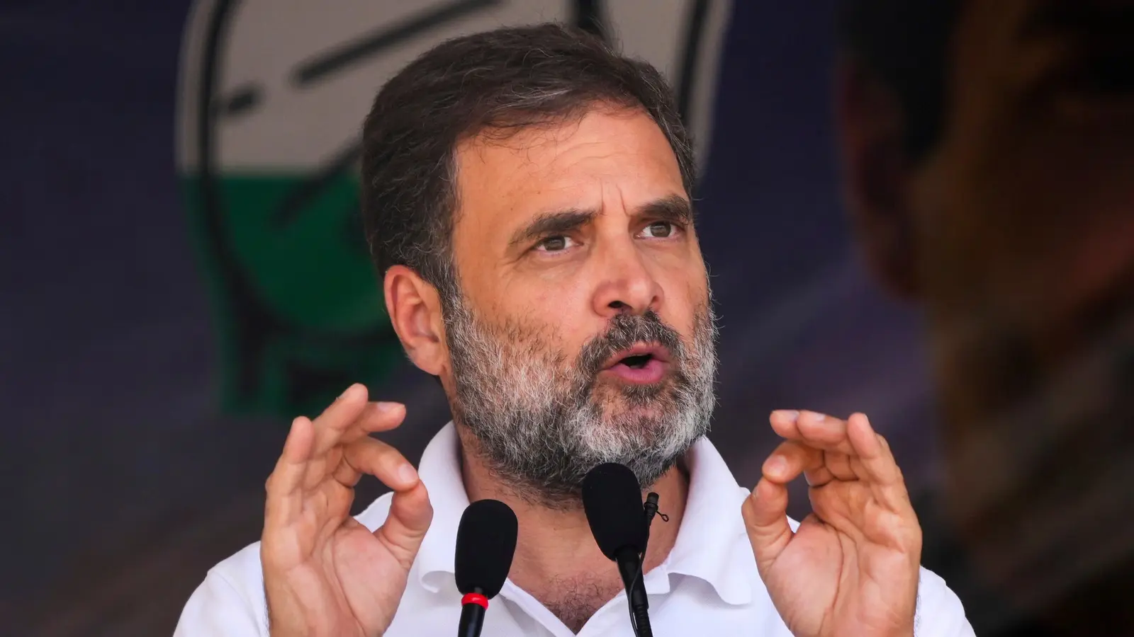 Shivaji Statue Collapse: Rahul Gandhi Ne PM Modi Ki Maafi Par Uthaye Sawaal